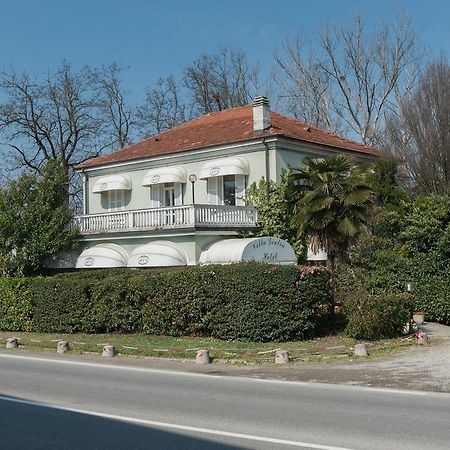 Hotel Villa Giulia Tortona Ruang foto